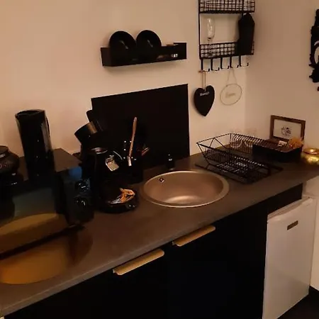 Lover's Or Pensión 4*